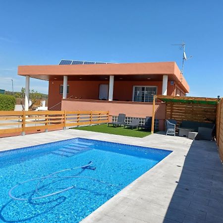 Villa Piscina De Sal Barbacoa Wifi, Parking Gratis, 3 Min Pga Casa El Roble Girona Esterno foto