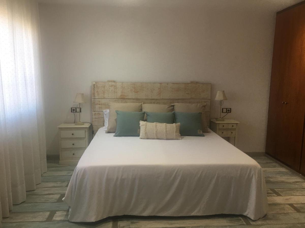 Villa Piscina De Sal Barbacoa Wifi, Parking Gratis, 3 Min Pga Casa El Roble Girona Esterno foto