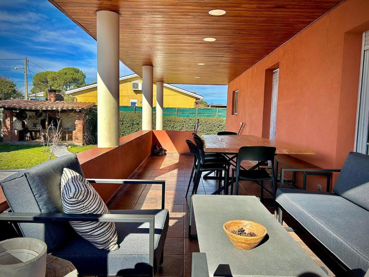 Villa Piscina De Sal Barbacoa Wifi, Parking Gratis, 3 Min Pga Casa El Roble Girona Esterno foto