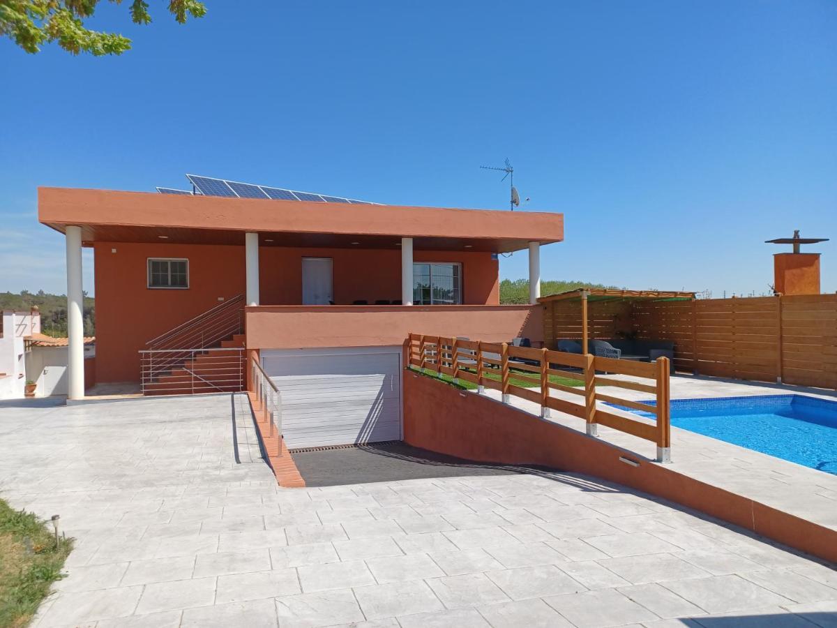 Villa Piscina De Sal Barbacoa Wifi, Parking Gratis, 3 Min Pga Casa El Roble Girona Esterno foto