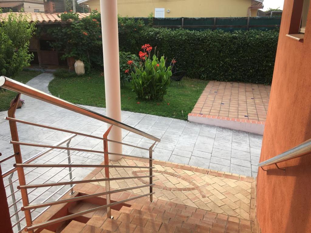 Villa Piscina De Sal Barbacoa Wifi, Parking Gratis, 3 Min Pga Casa El Roble Girona Esterno foto